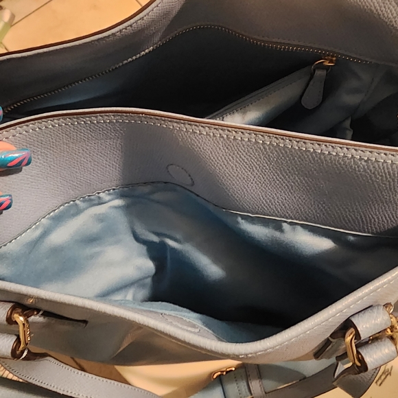 Coach baby blue large diaper bag or weekender travel bag tons of pockets! - Picture 7 of 11